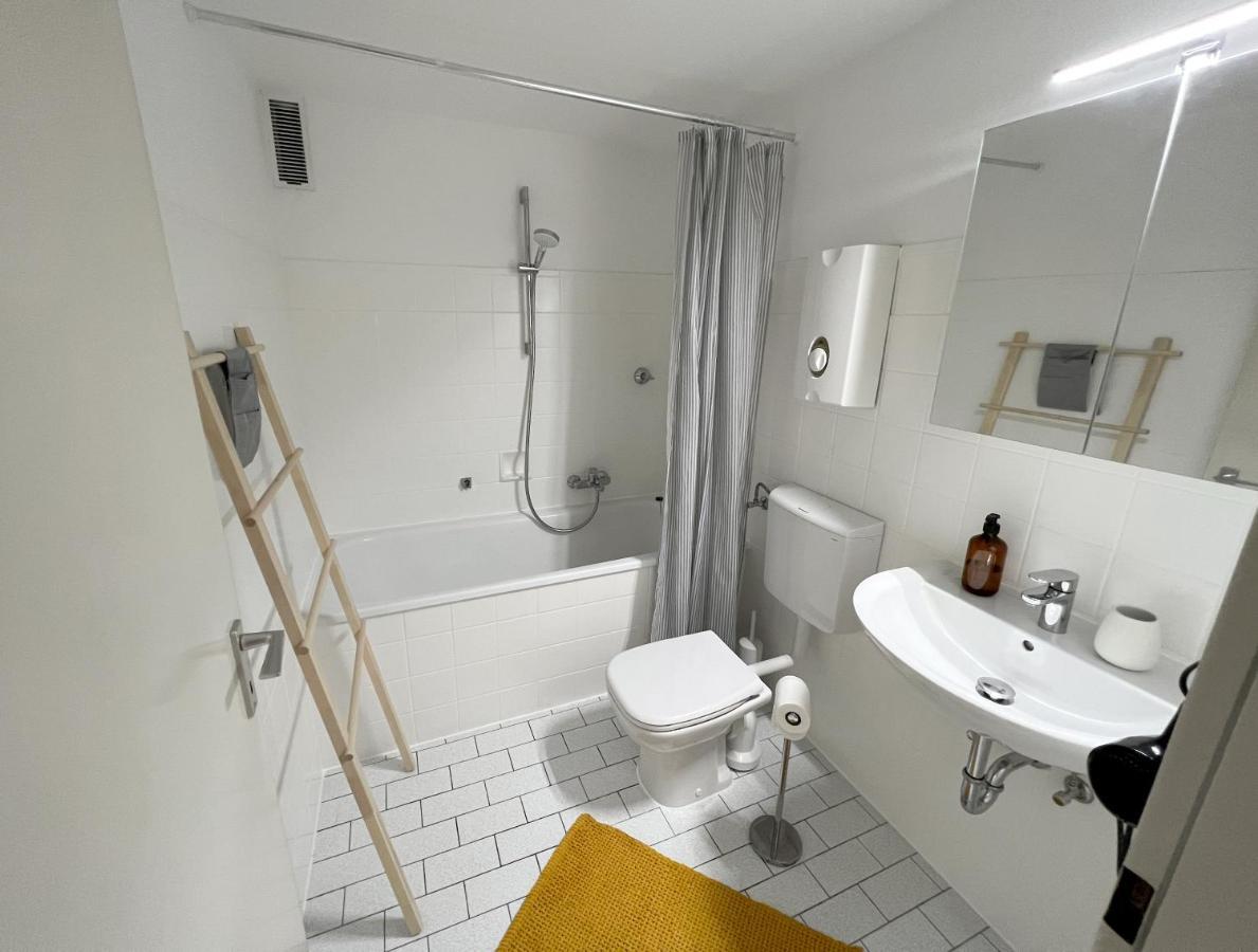 Beautiful 2-Room Apartment With Balkony In Виллих Экстерьер фото